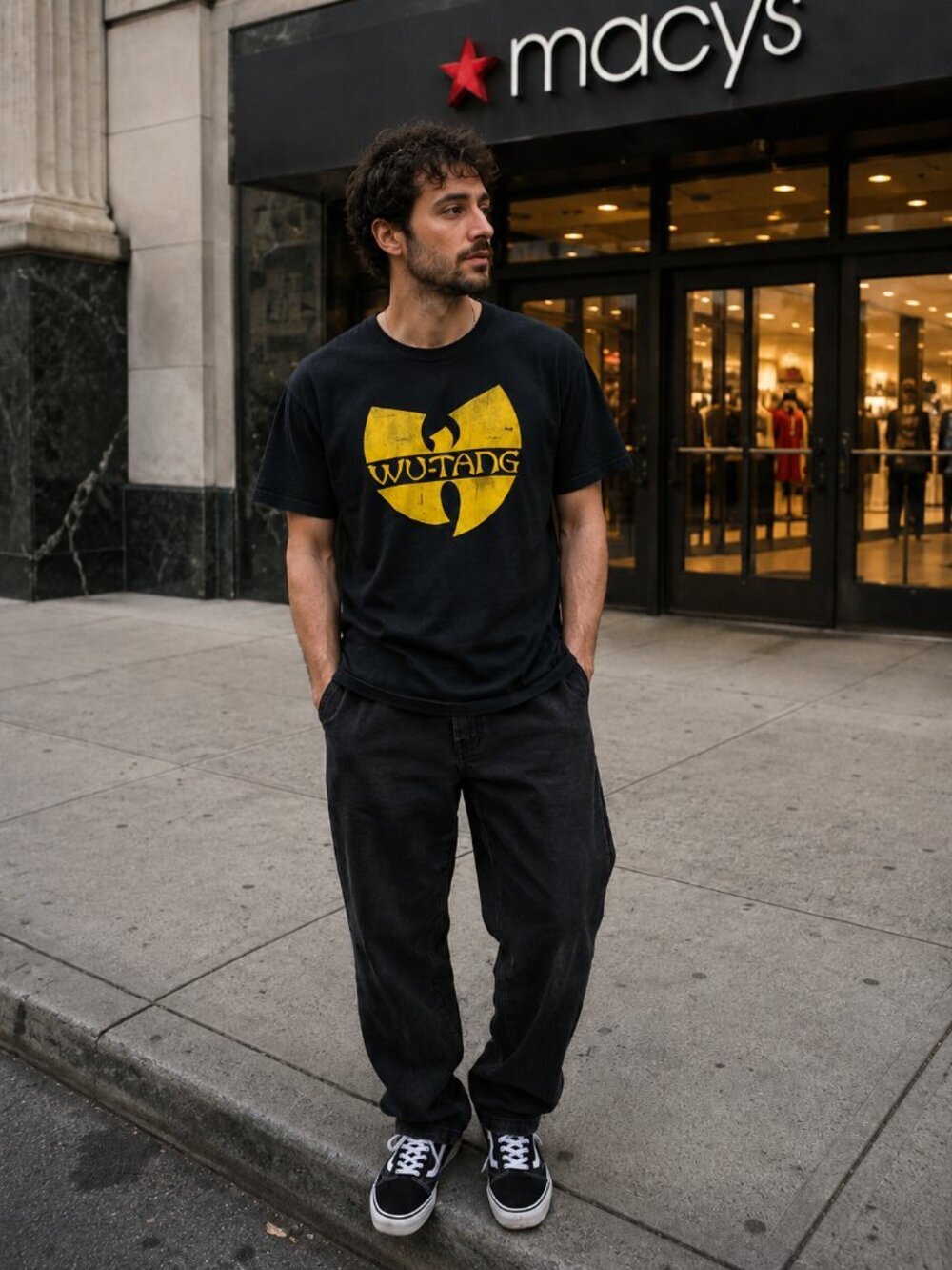 WU TANG BAND  MENS TSHIRT (XL)